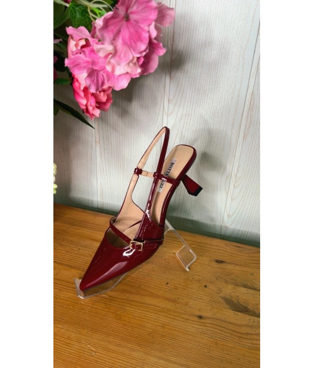 CAL-07 ZAPATO ROUGE