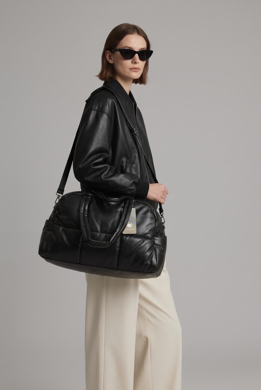 BOLSO DE VIAJE ACOLCHADO NEGRO – ALEXA