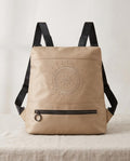 MOCHILA DE MUJER BEIGE CON BORDADO DECORATIVO – INDIA