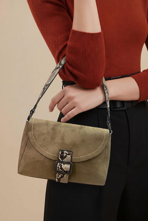 BOLSO DE MUJER VERDE CAQUI EFECTO ANTE CON DETALLES ANIMAL PRINT – LOLA